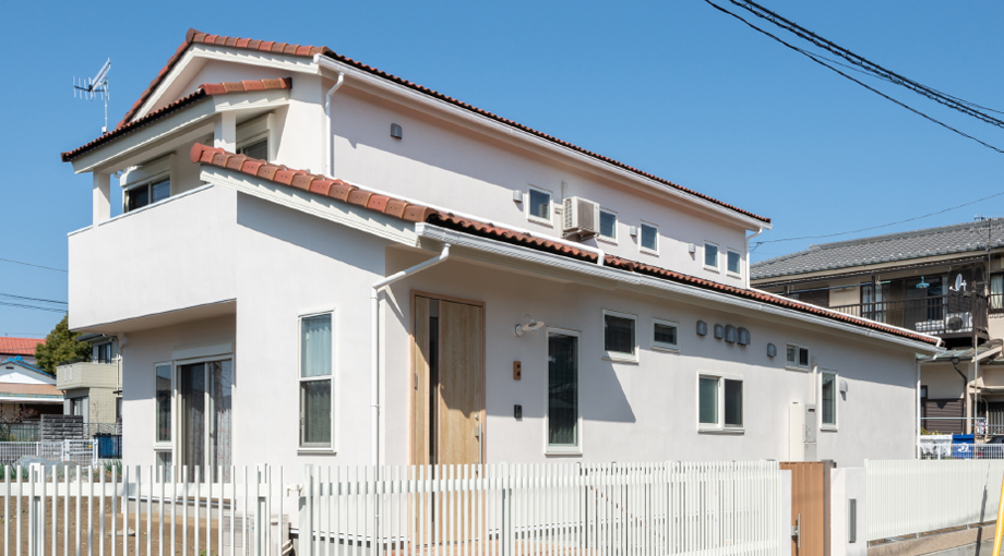 施工例 神奈川県秦野市 K邸 素材にこだわる白い壁の家 神奈川県秦野市の工務店 注文住宅のワイズプロダクト 施工例 神奈川県秦野市 K邸 素材にこだわる白い壁の家 神奈川県秦野市の工務店 注文住宅のワイズプロダクト