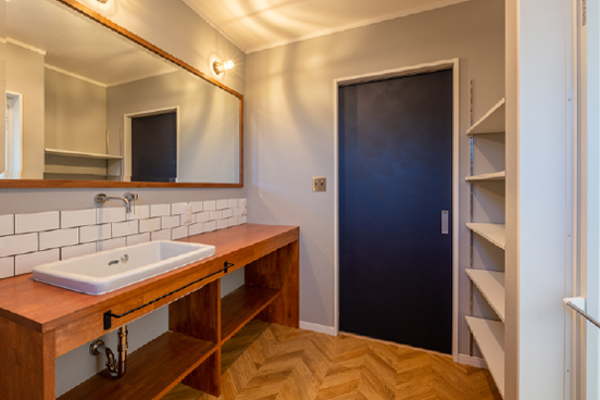 lavatory photo